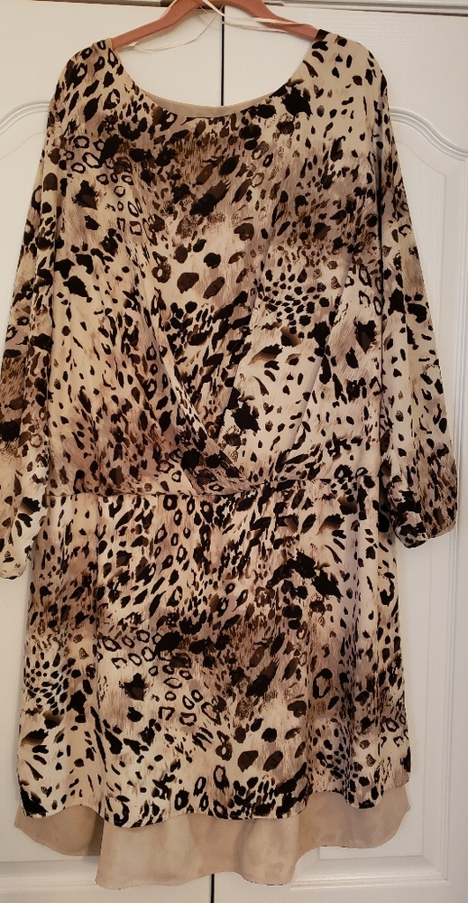 Vince Camuto Blouson Animal Print